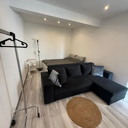 Apartment In Bx